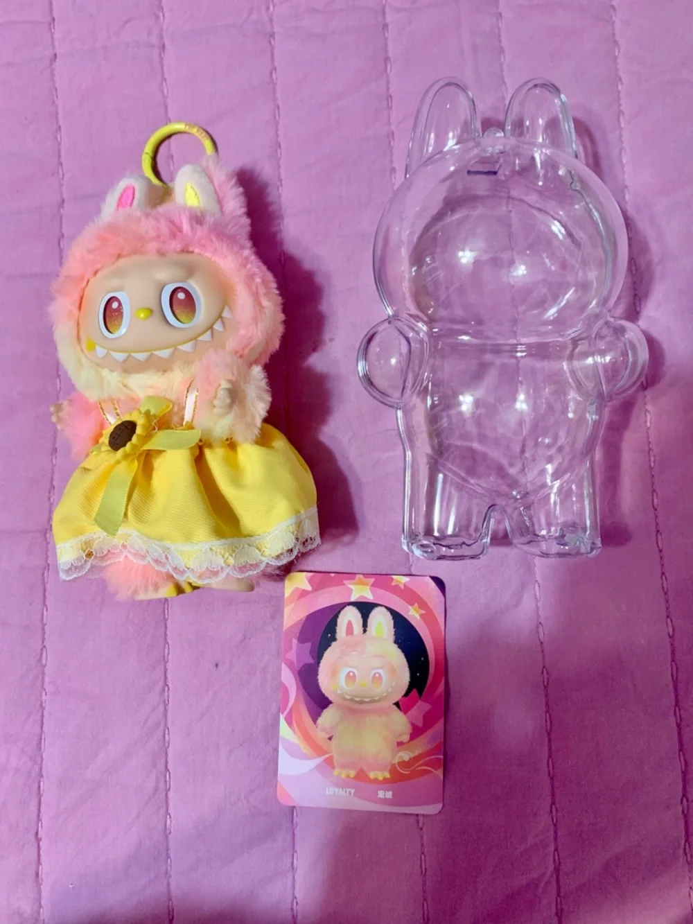 Big into energy MONSTERS Plush Labububu loyalty - Picture 1 of 8